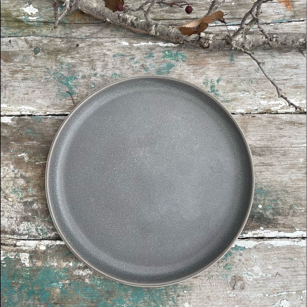 Grey stoneware plate